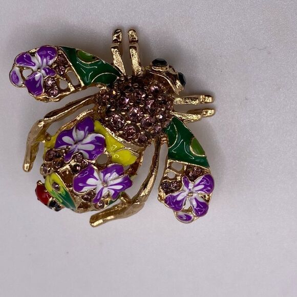 Joan Rivers Jewelry - Joan Rivers Purple Orchid Bee Pin